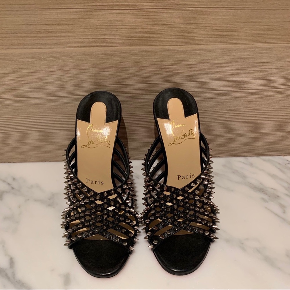 NEW LOUBOUTINS RED BOTTOM SLIP ON HEELS